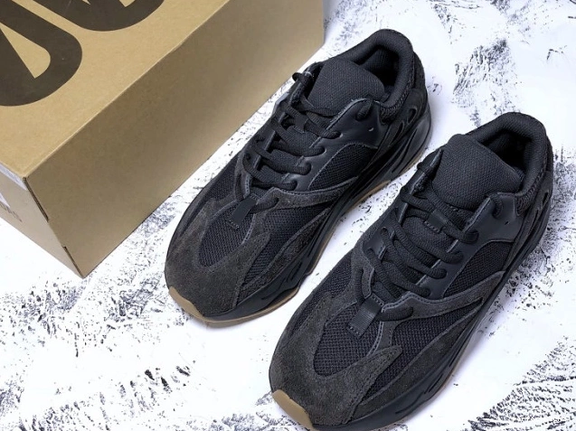 Black FV5304 Boost Adidas 700 Yeezy Utility 0823